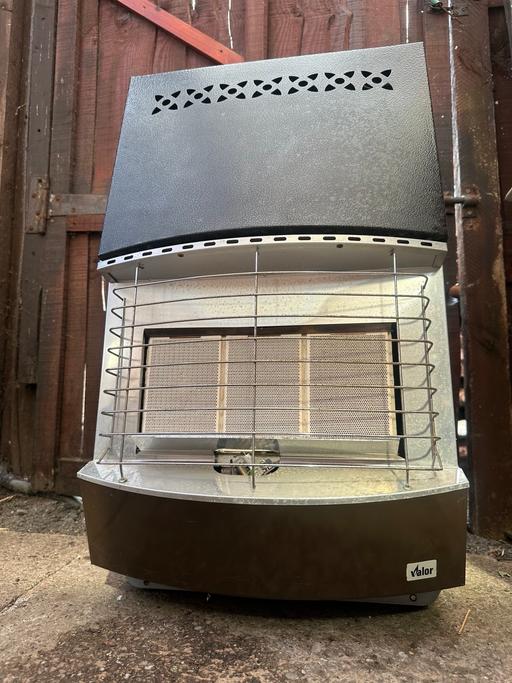  — Vintage Valor Model 383 gas heater / Fire