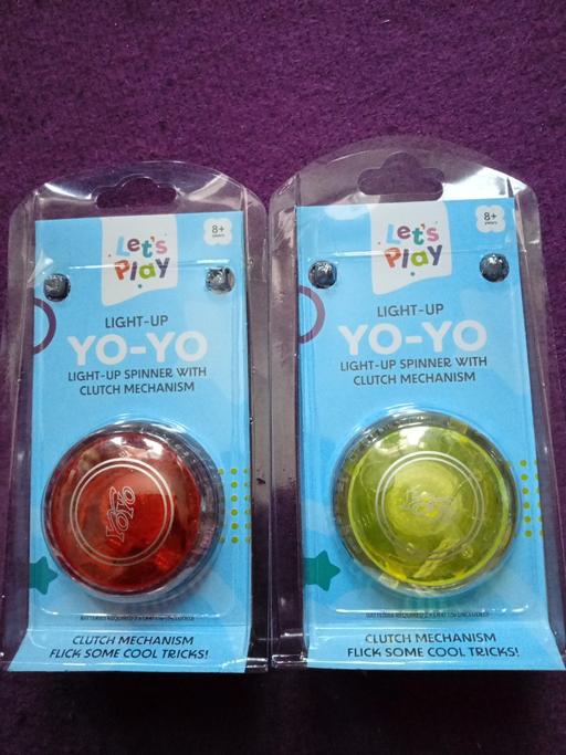  — 2 brand new kids light up yo-yos