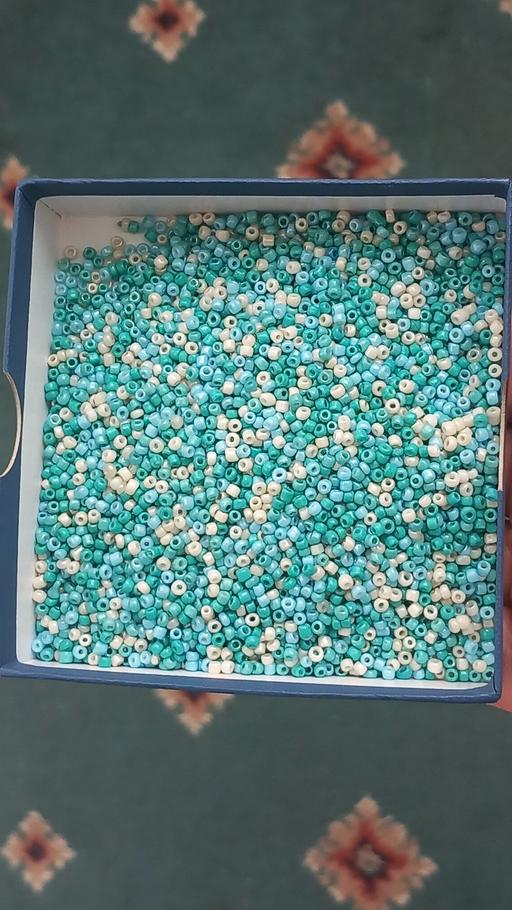  — beads-glass