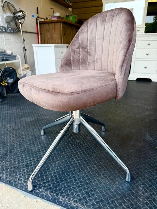  — Velvet Swivel Dining/Office Chair