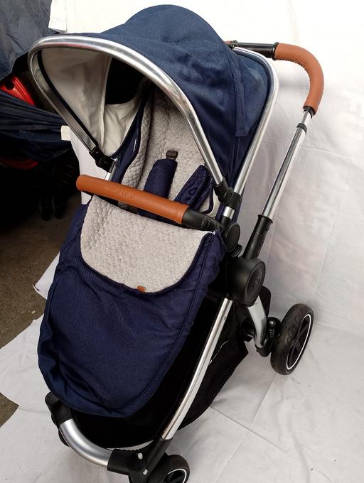  — 2 in one pushchair pram