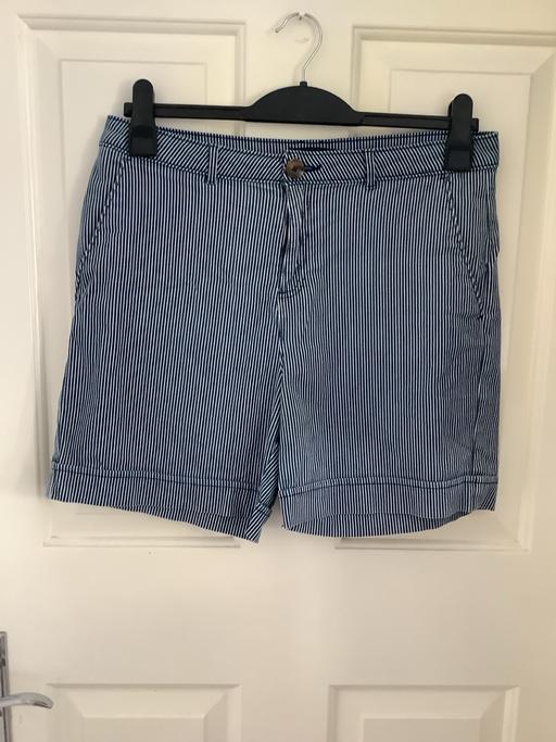  — Denim shorts