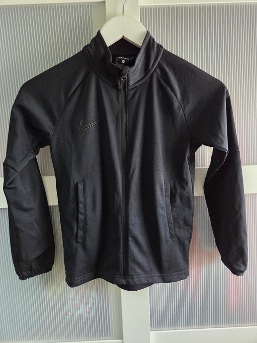  — 128-137cm NIKE black sports jacket
