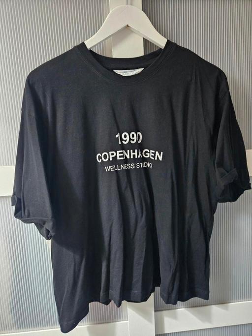  — Size 10-12 PRIMARK boxy loose fit tshirt