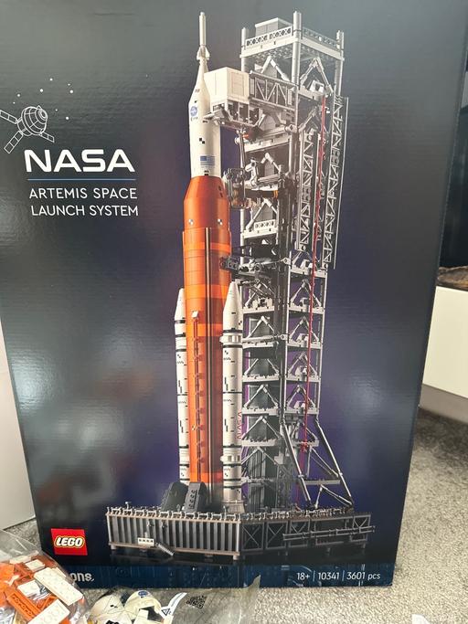  — LEGO Artemis Space Launch System
