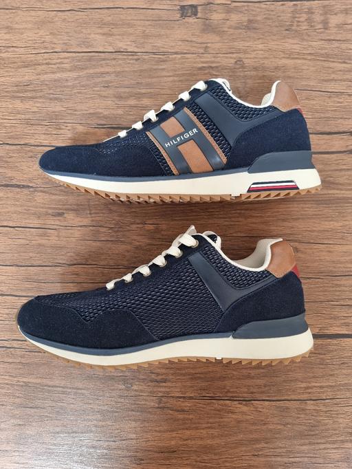  — Tommy Hilfiger Men's Trainers Size UK 8
