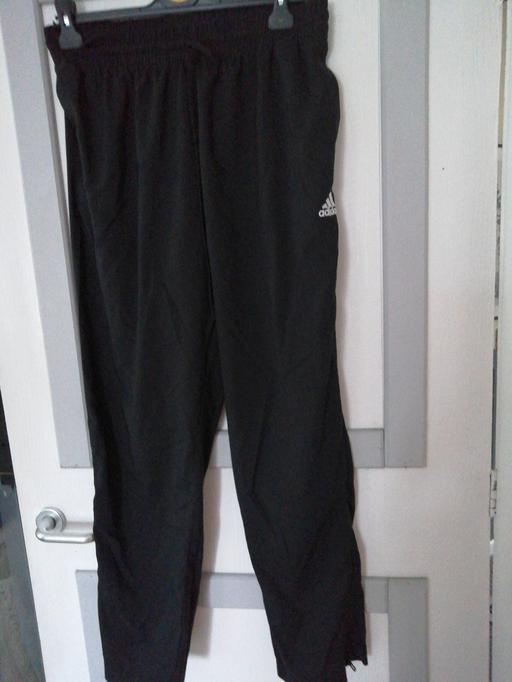  — Men's size *L*