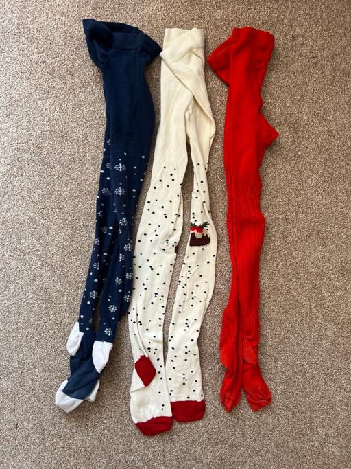  — 3 Girls tights 9-10 years