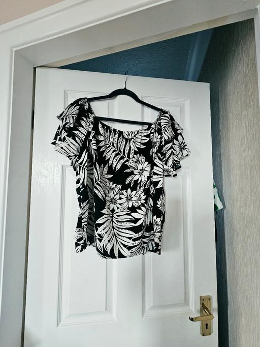  — F&F top, size 16..NEW