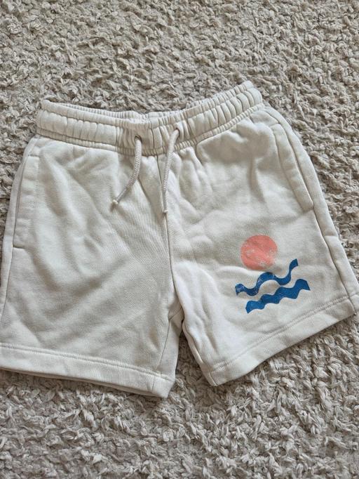  — Age 2-3 M&S shorts