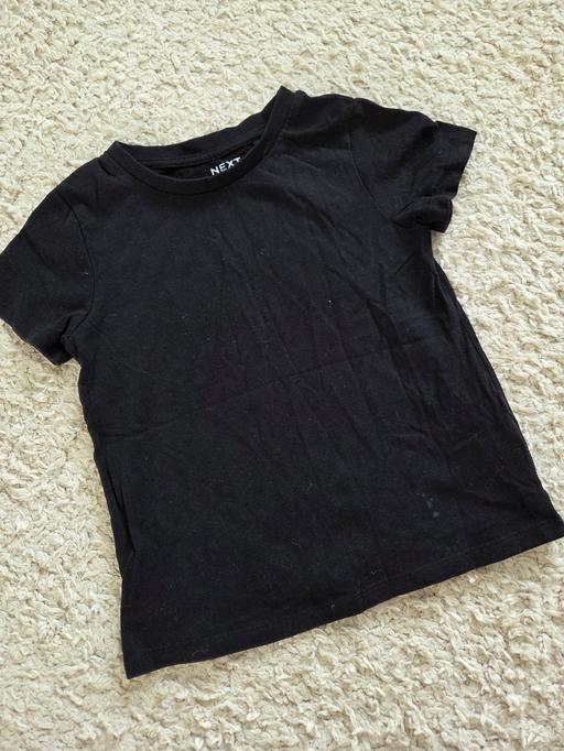  — Age 6 NEXT tshirt