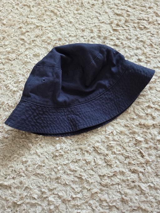  — Age 5-6 NEXT navy sun hat