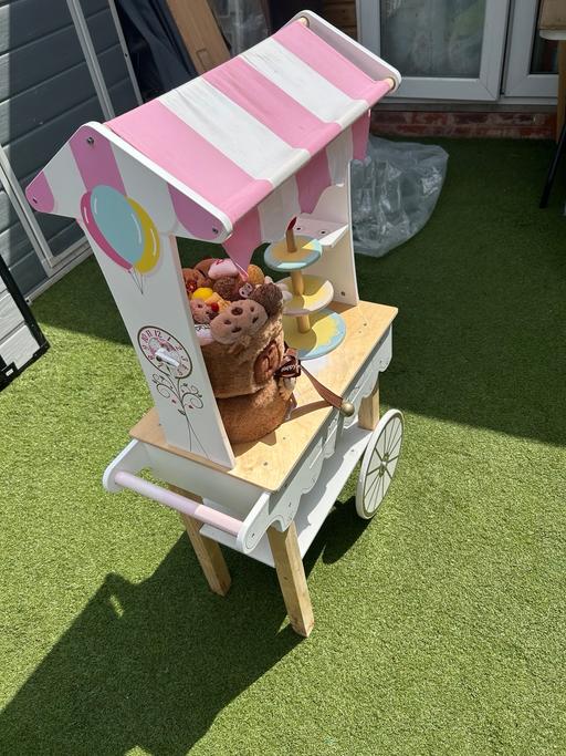  — Le Toy Van Tea & Treats Trolley