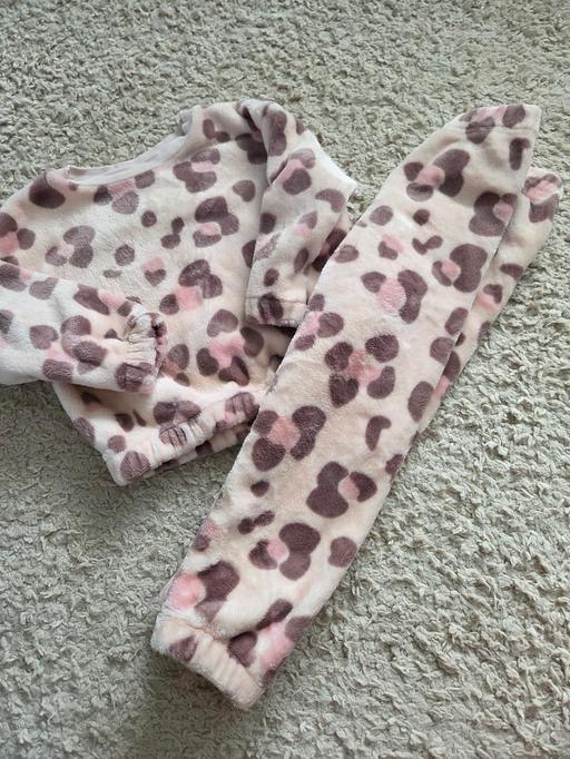 — Age 5 fluffy PJs