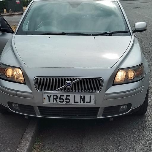  — 2005 VOLVO V50