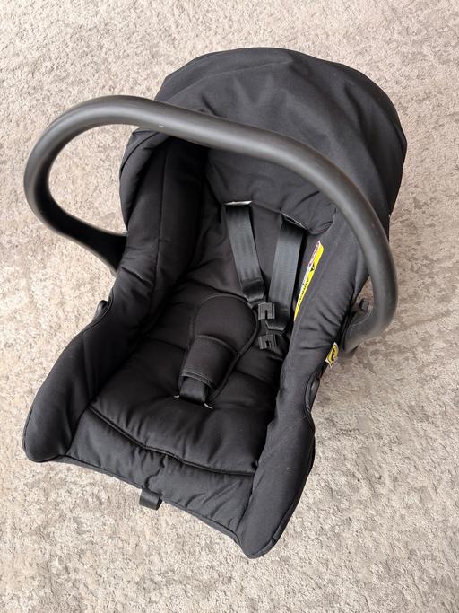  — joie travel pram