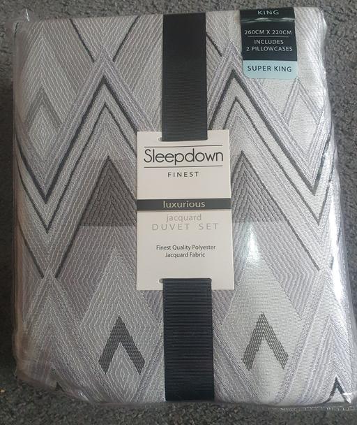  — Stunning Super King Bed Set