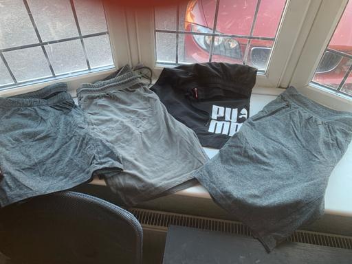  — Shorts 2/3 XL men’s x4