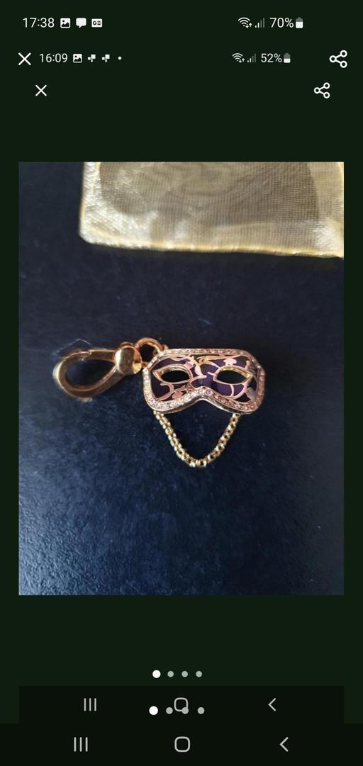  — juicy couture mask charm