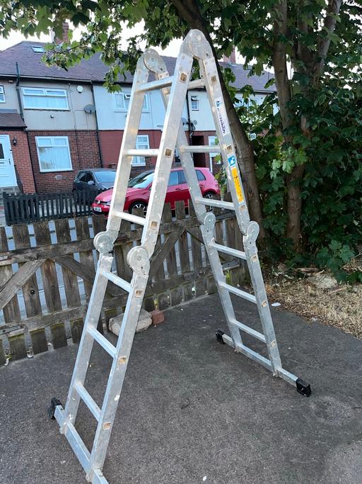  — Zarges Z300 Folding step ladder/ work bench