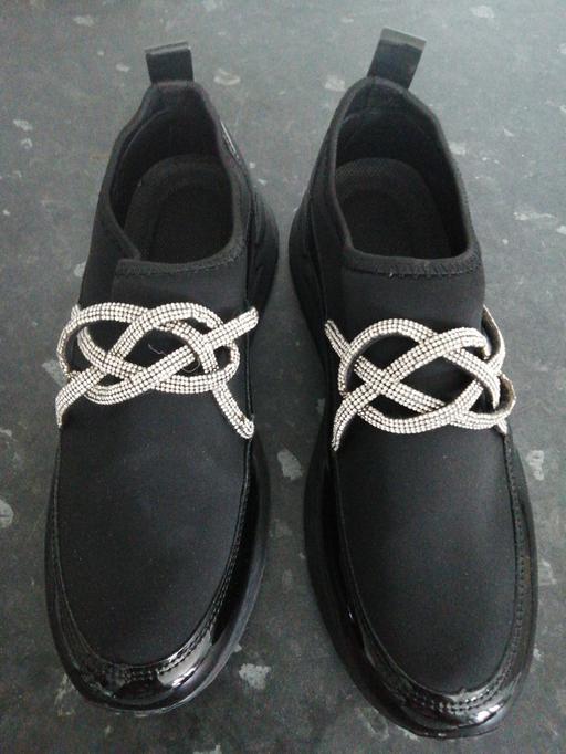  — ladies size *7*