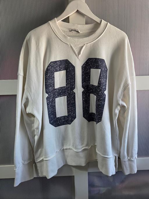  — Size 16-18 GEORGE sweatshirt