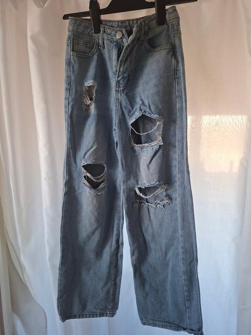  — Girls jeans