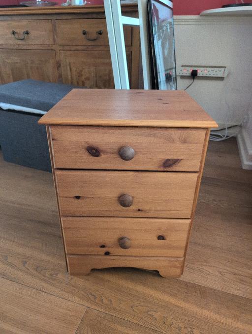  — Chest of  drawers