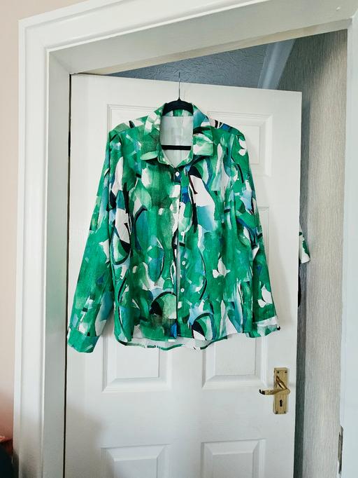  — Ladies shirt blouse, size 18/20..NEW