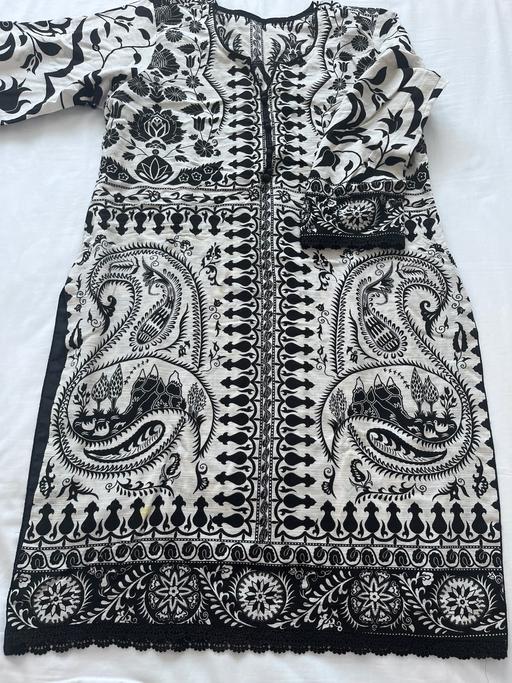  — Karandi suit
