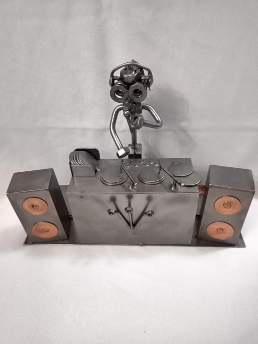  — STEELMAN 24 DJ/DECKS NUTS & BOLTS FIGURE.