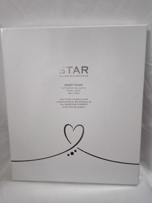  — STAR JULIEN MACDONALD HEART PHOTO FRAME.