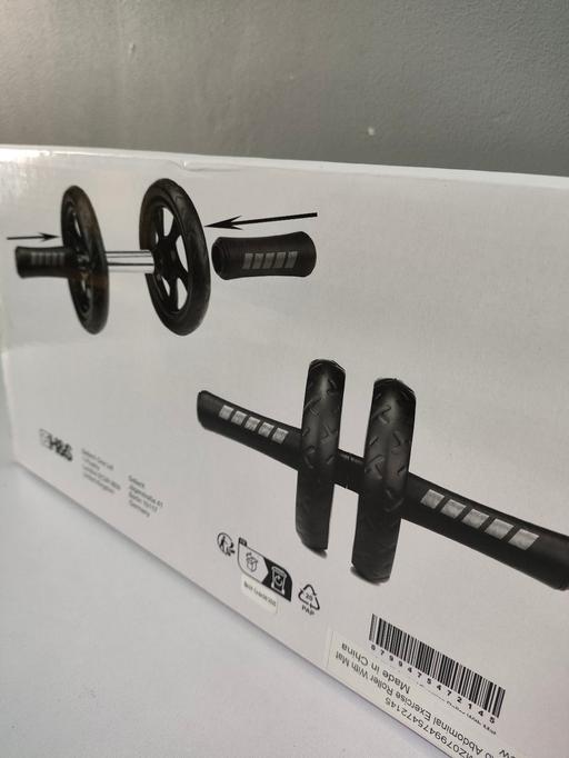  — abdominal roller with small mat brand new box