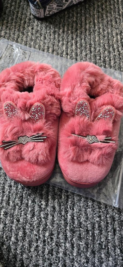  — slippers