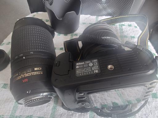  — Nikon D90