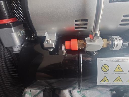  — mini compressor