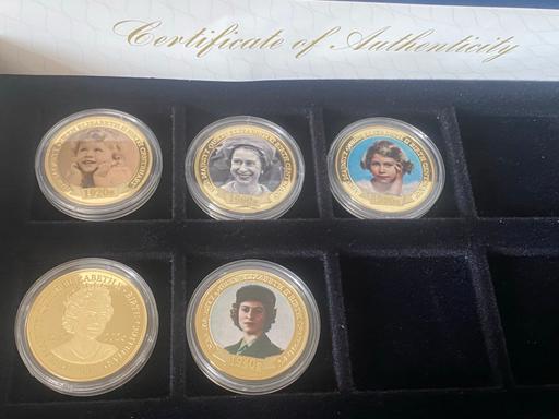  — 5x queens centenary 24ct gold plate coins