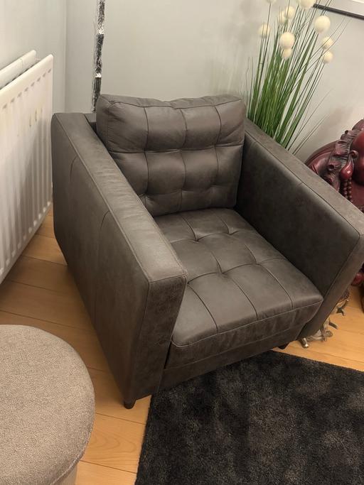  — Occasional chair