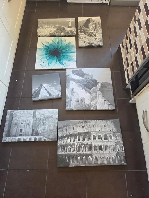  — Canvas wall art