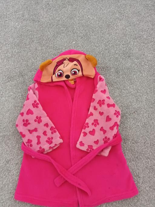  — BABY GOWN