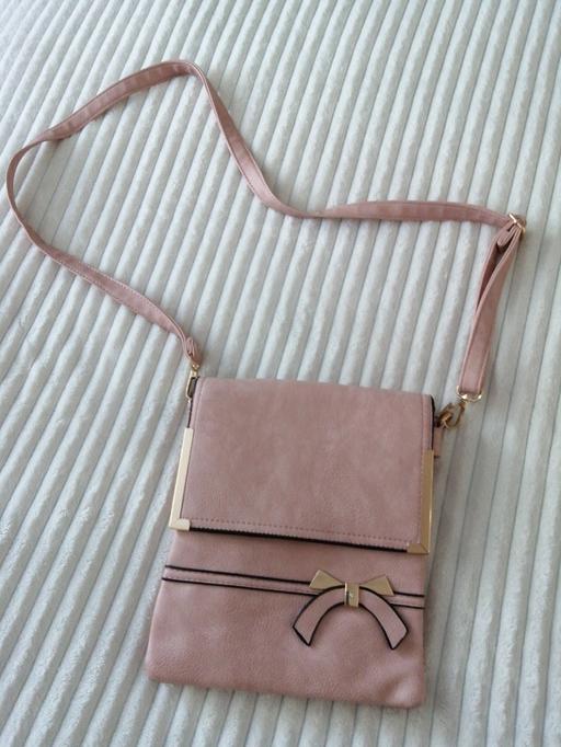  — ladies Handbag