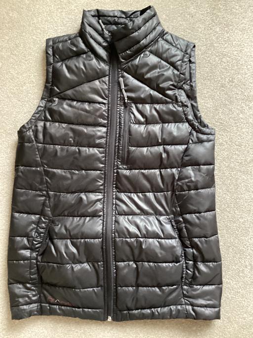  — Gilet