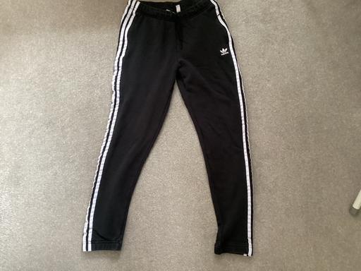  — Ladies joggers