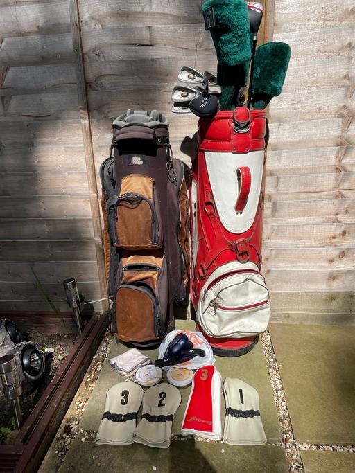  — Golf set with trolley