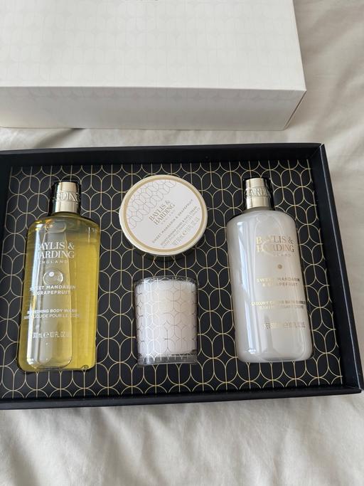  — Brand new Bayliss & Harding gift set