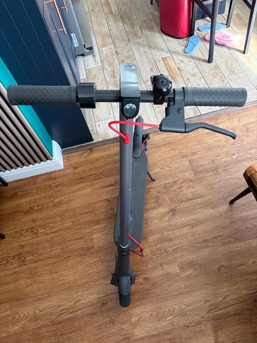  — Xiaomi Mi M365 Electric Scooter + Charger
