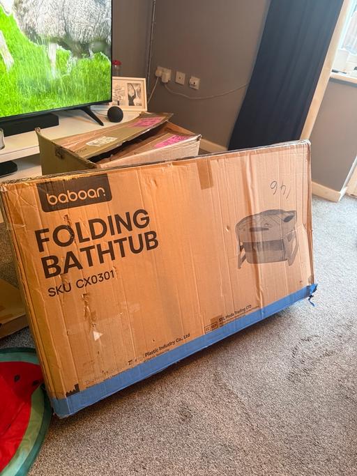  — Folding bath