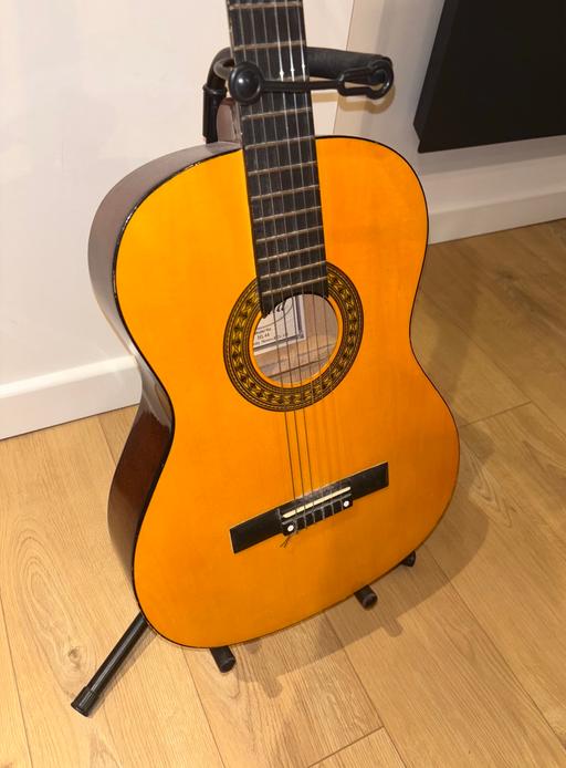  — Acoustic Guitar With Stand