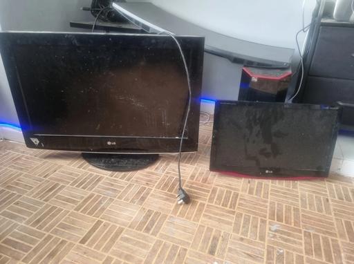  — LG 32 Inch 32lh3000 and LG Flatron 22 Inch