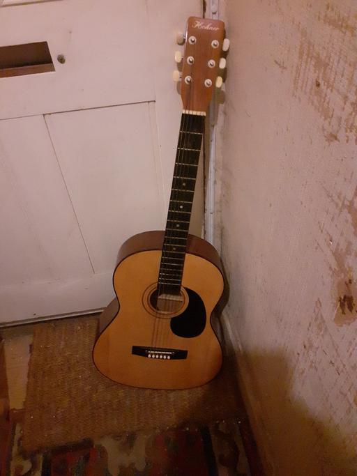  — GUITAR